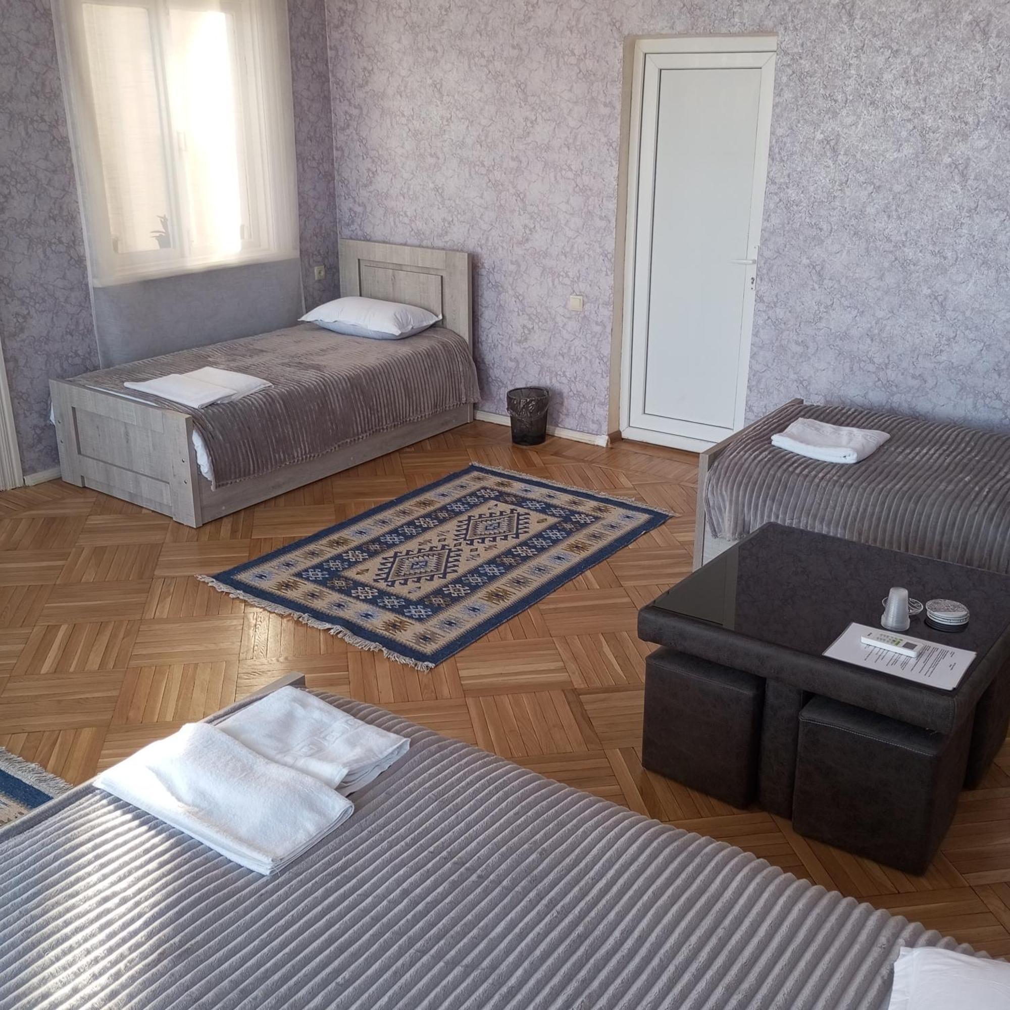 B&B Villa Maurizio Tskaltubo Bagian luar foto